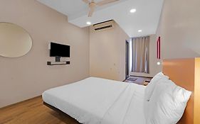 Hotel Js Residency